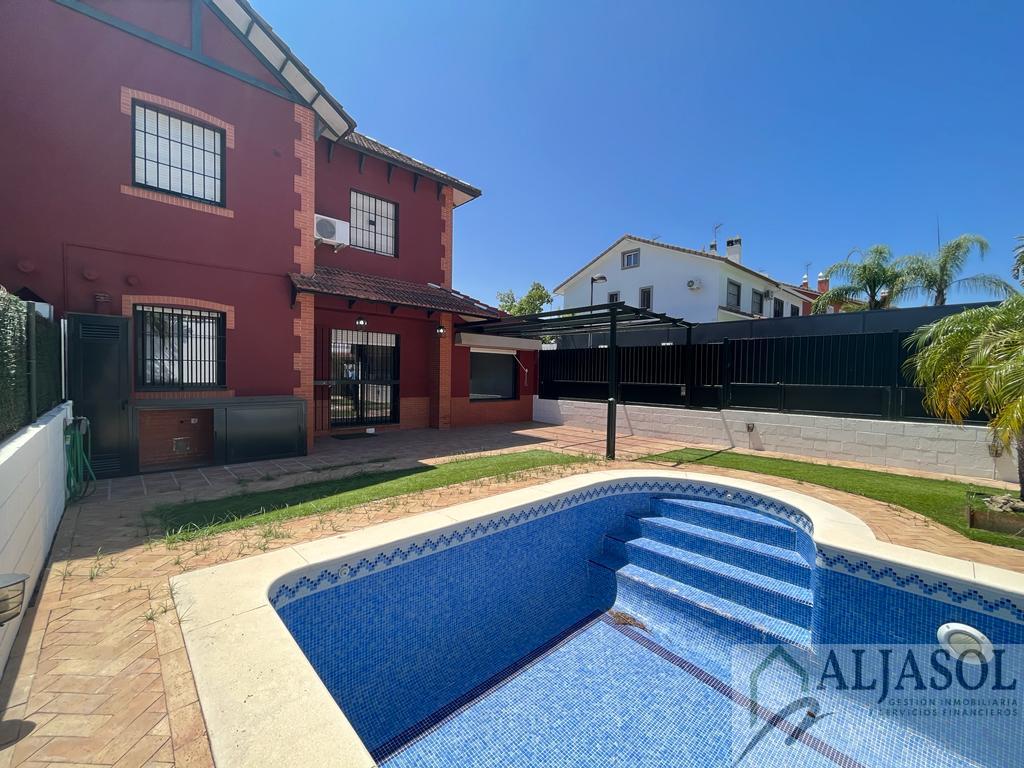 Venta de casa en Bormujos