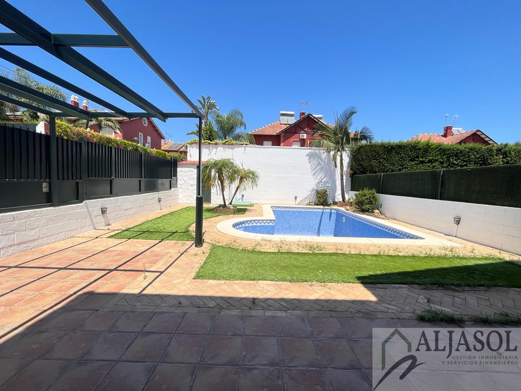 Venta de casa en Bormujos