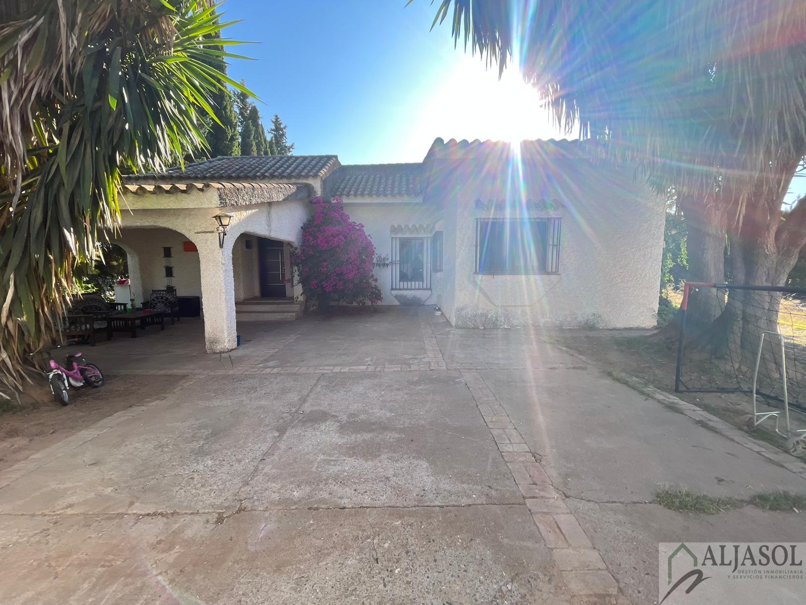 Venta de chalet en Palomares del Río