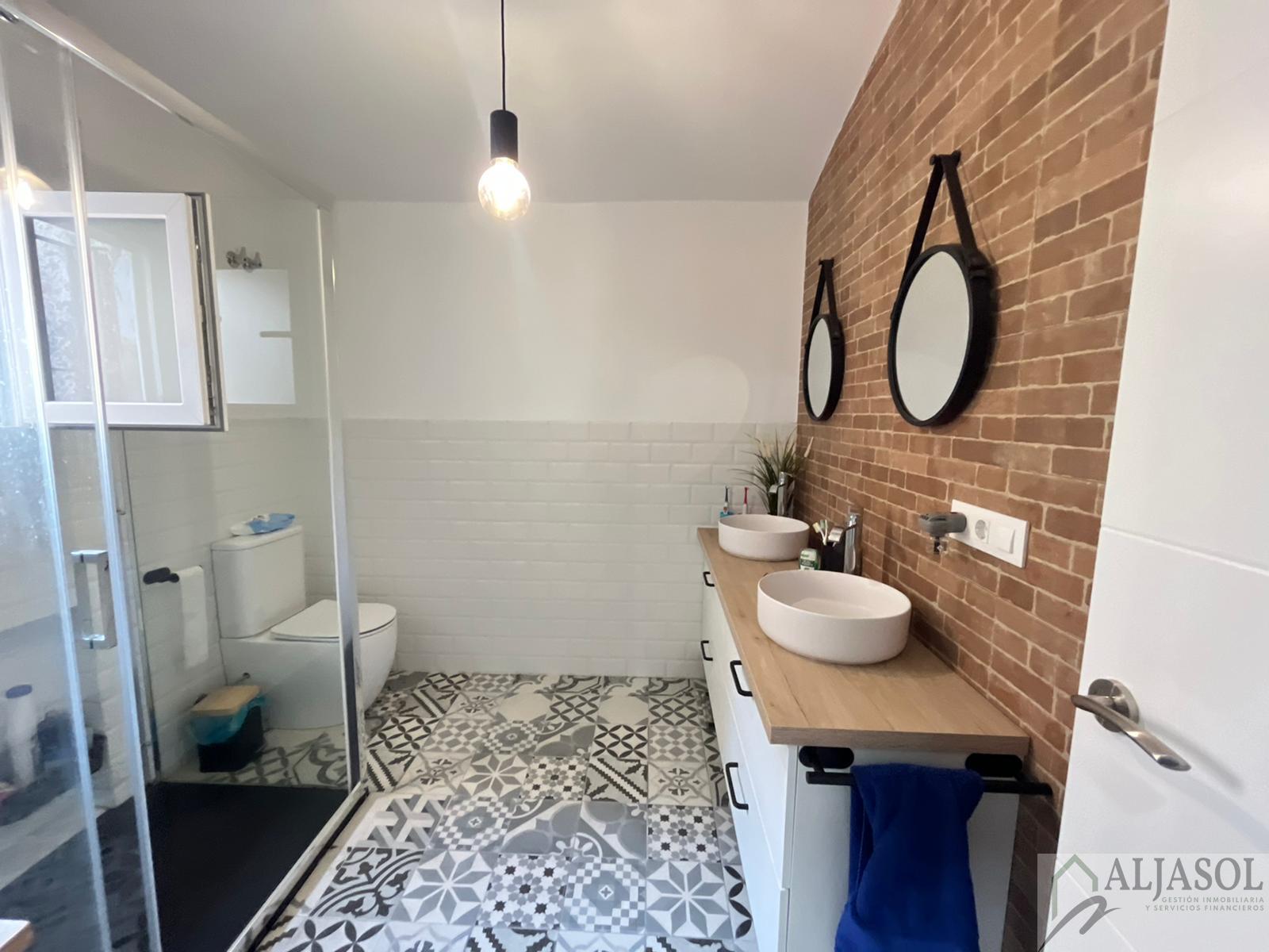 Venta de chalet en Palomares del Río