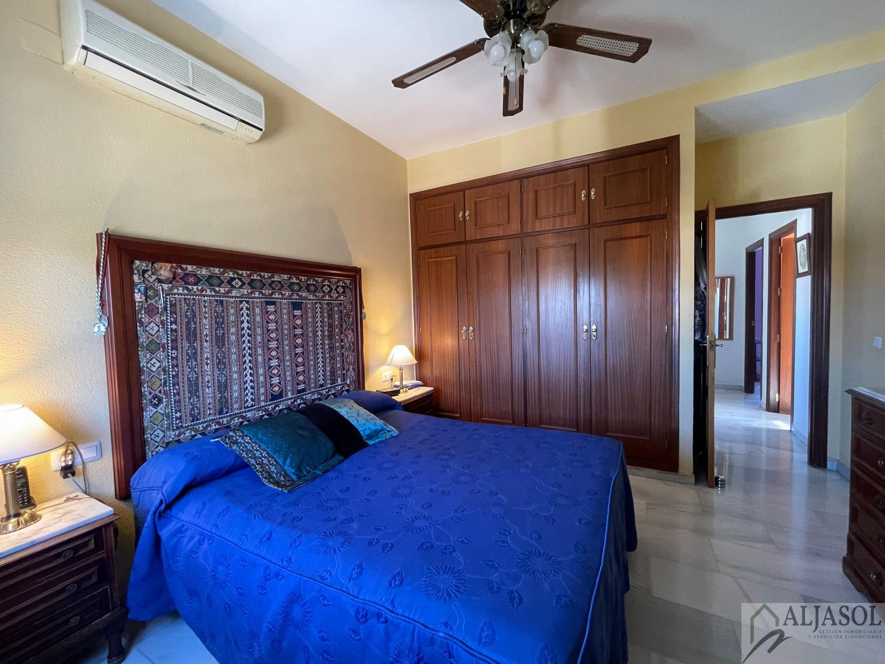 Venta de chalet en Valencina de la Concepción