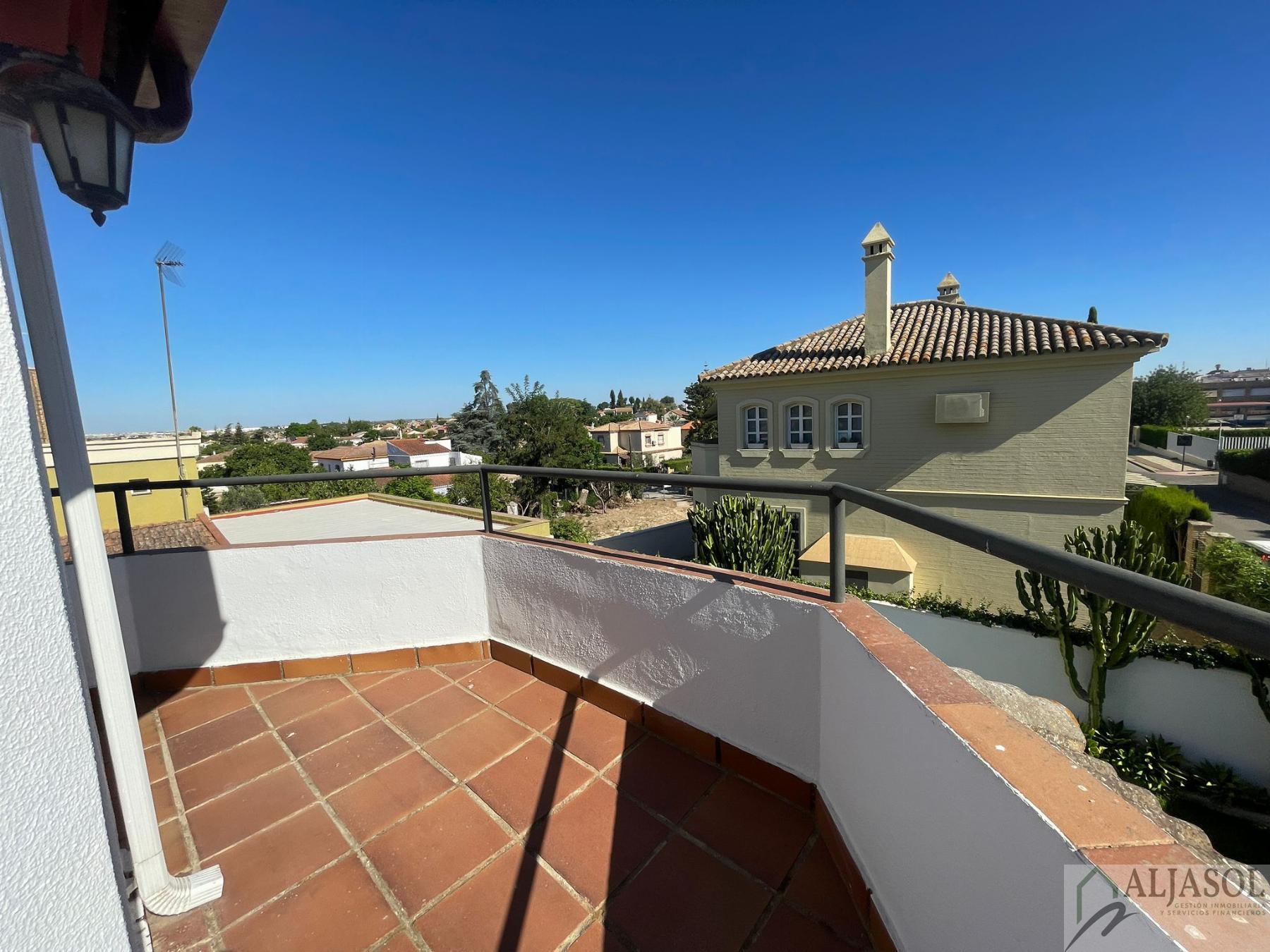 Venta de chalet en Valencina de la Concepción