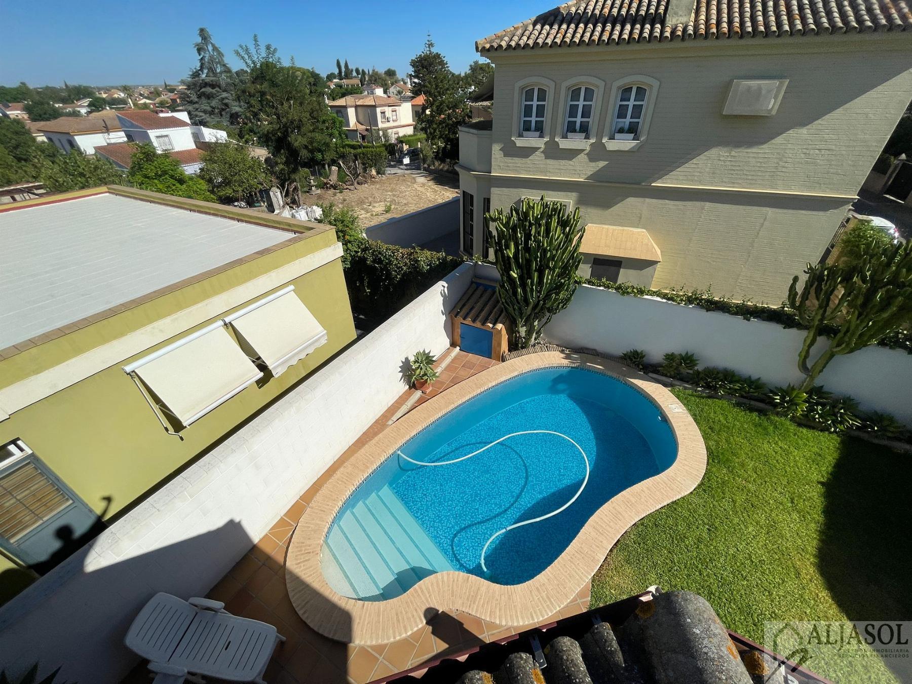 Venta de chalet en Valencina de la Concepción