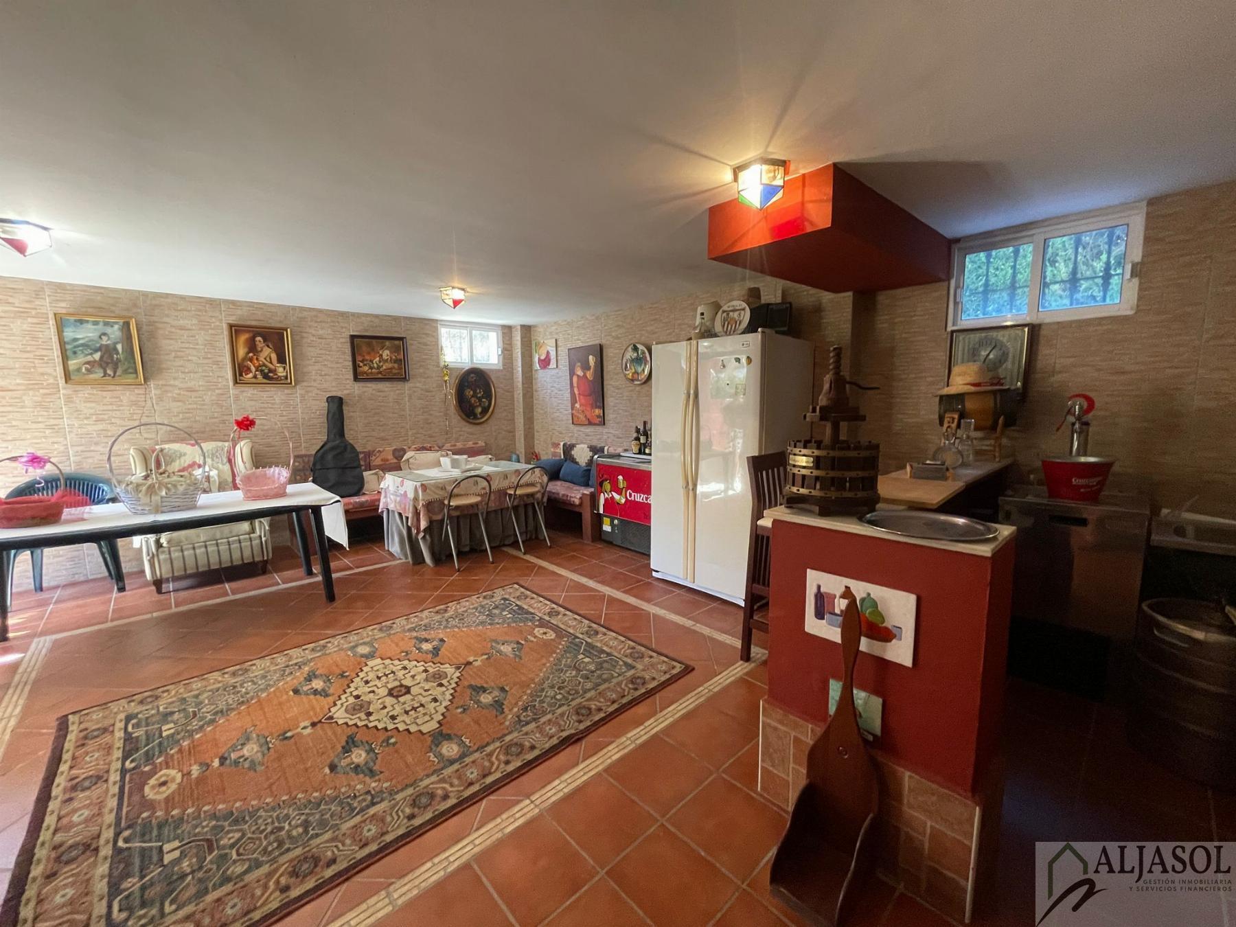 Venta de chalet en Valencina de la Concepción