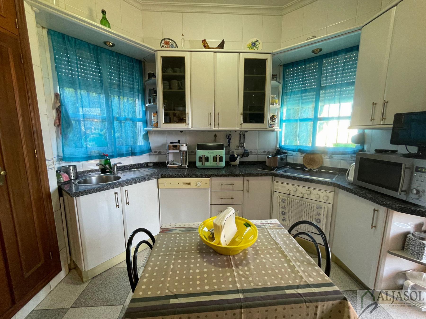 Venta de chalet en Valencina de la Concepción