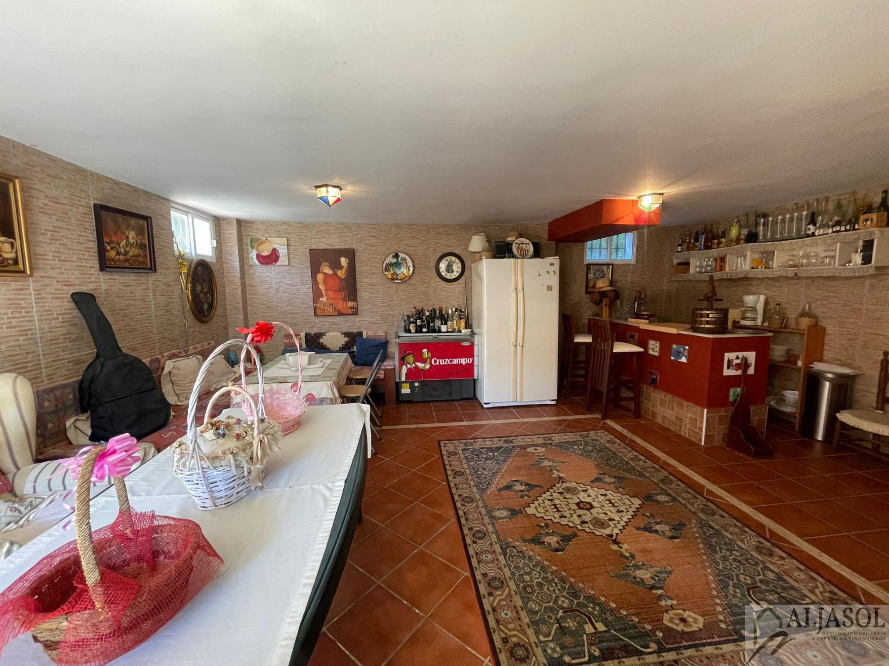 Venta de chalet en Valencina de la Concepción
