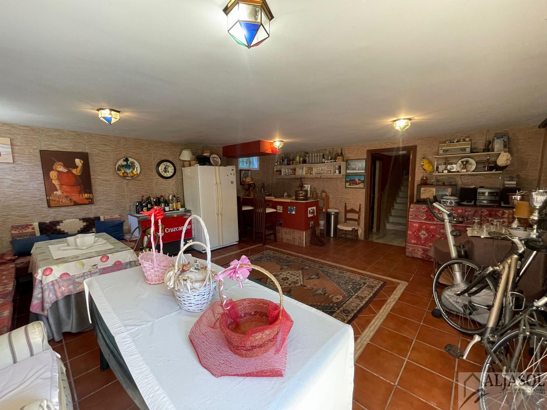 Venta de chalet en Valencina de la Concepción