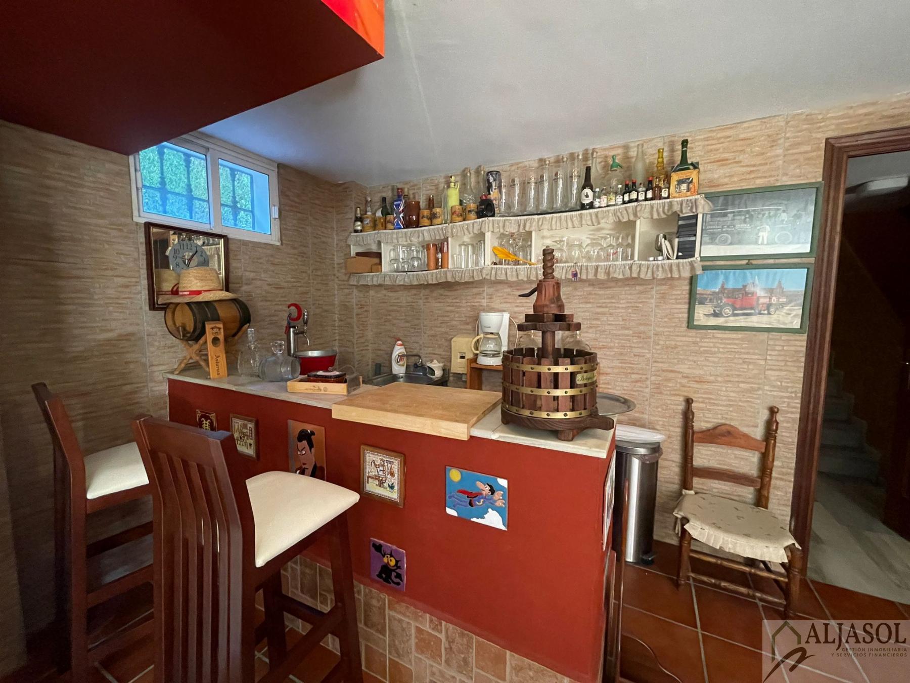 Venta de chalet en Valencina de la Concepción