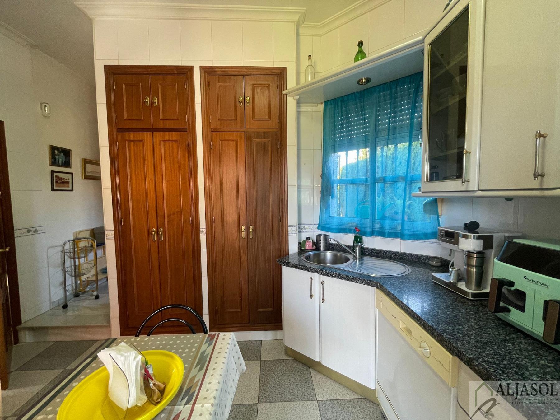 Venta de chalet en Valencina de la Concepción