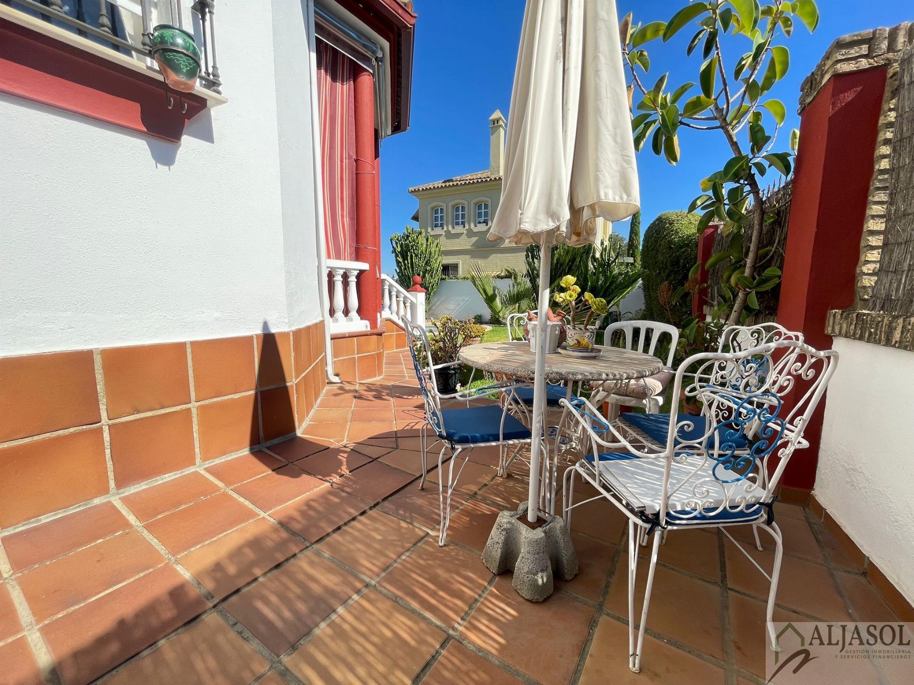 Venta de chalet en Valencina de la Concepción