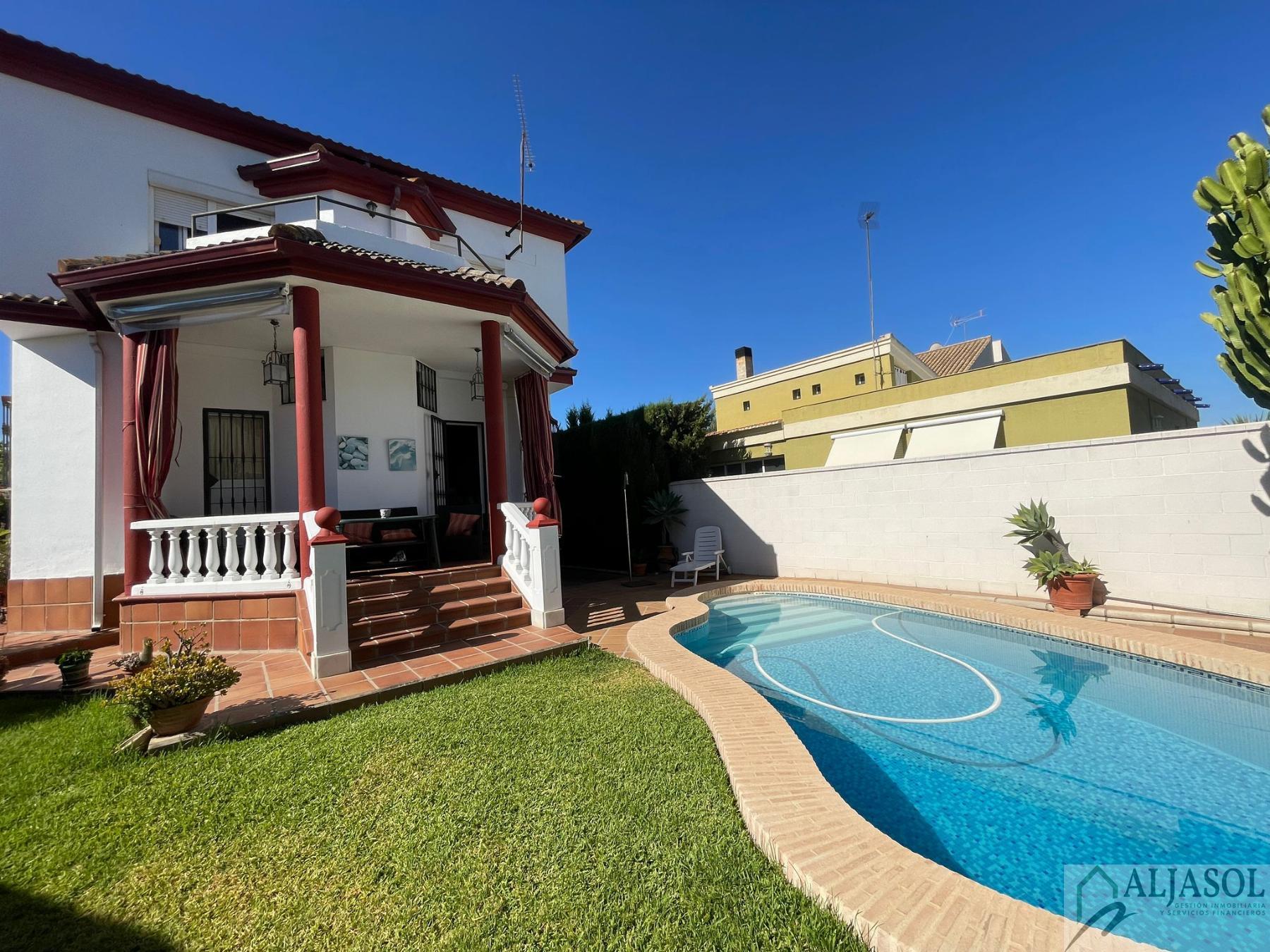 Venta de chalet en Valencina de la Concepción