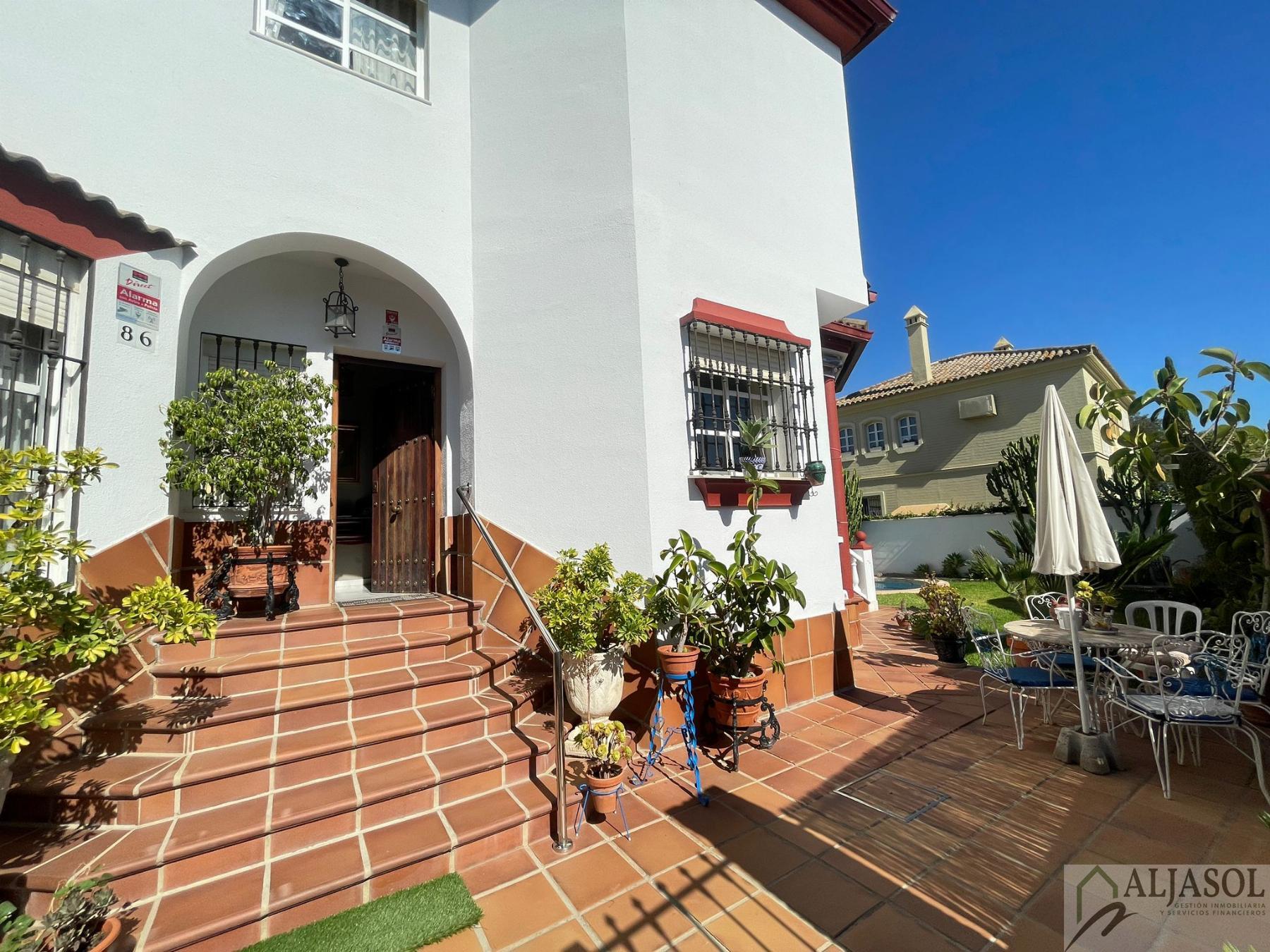 Venta de chalet en Valencina de la Concepción