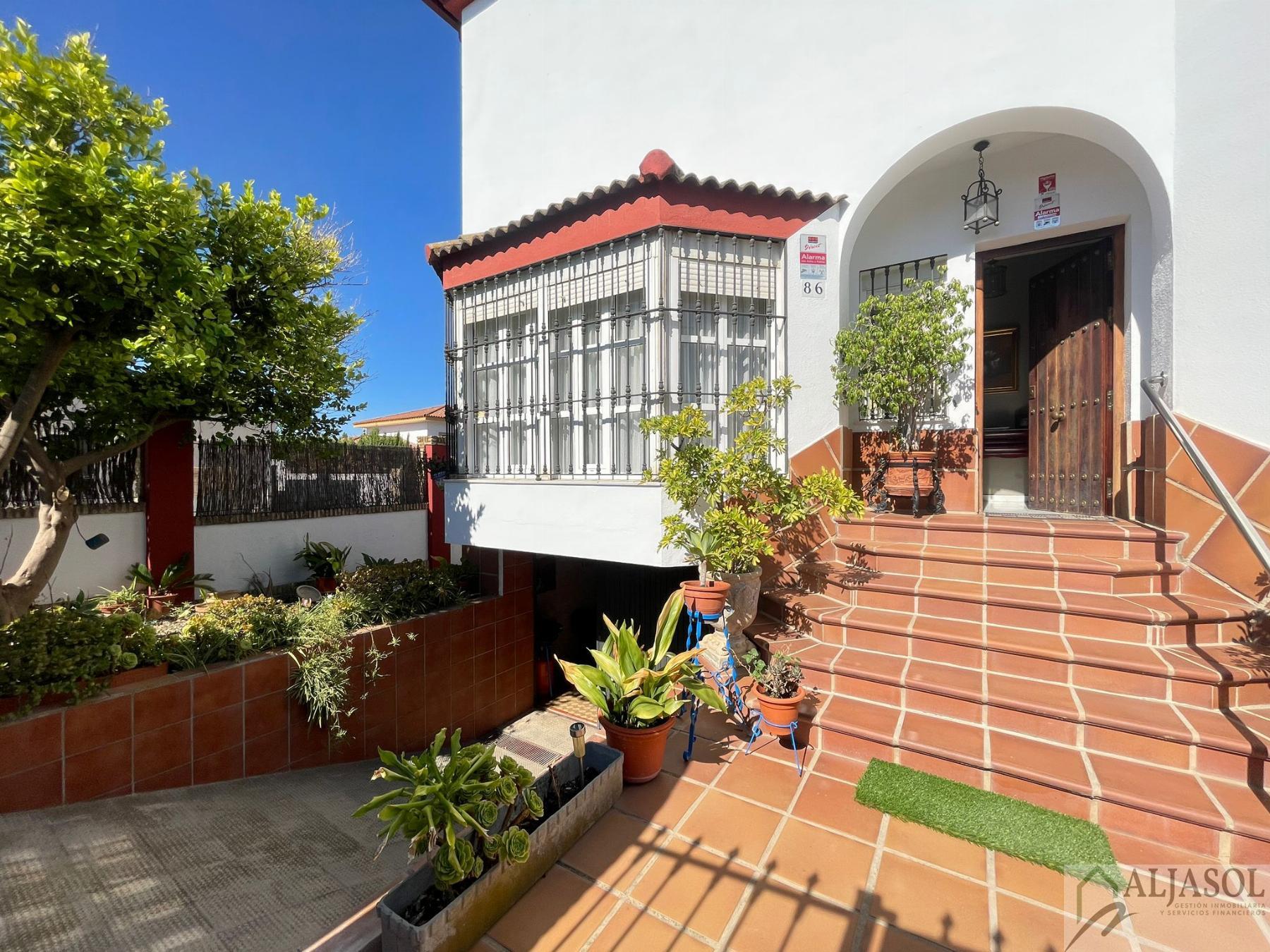Venta de chalet en Valencina de la Concepción