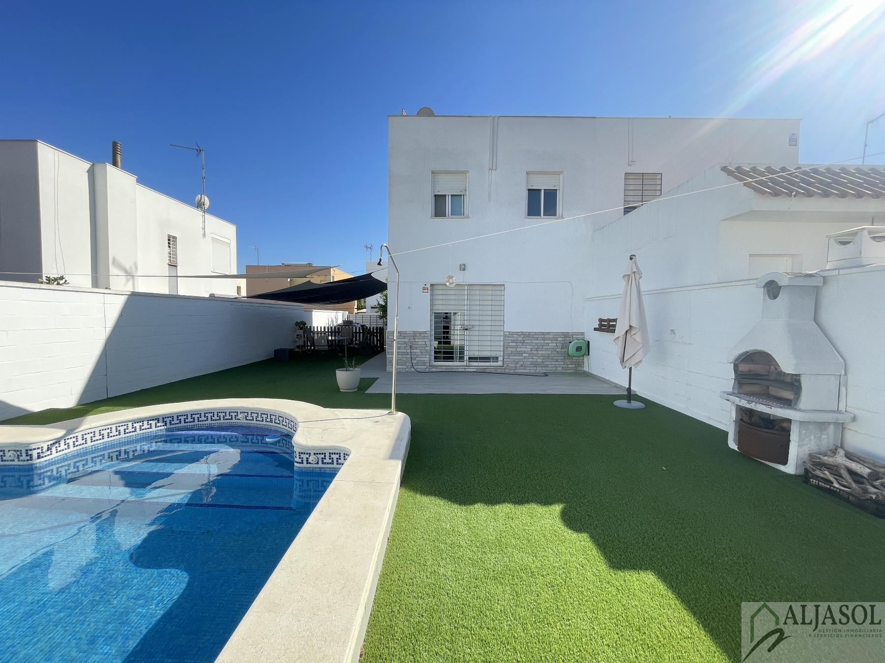 For sale of house in Bollullos de la Mitación