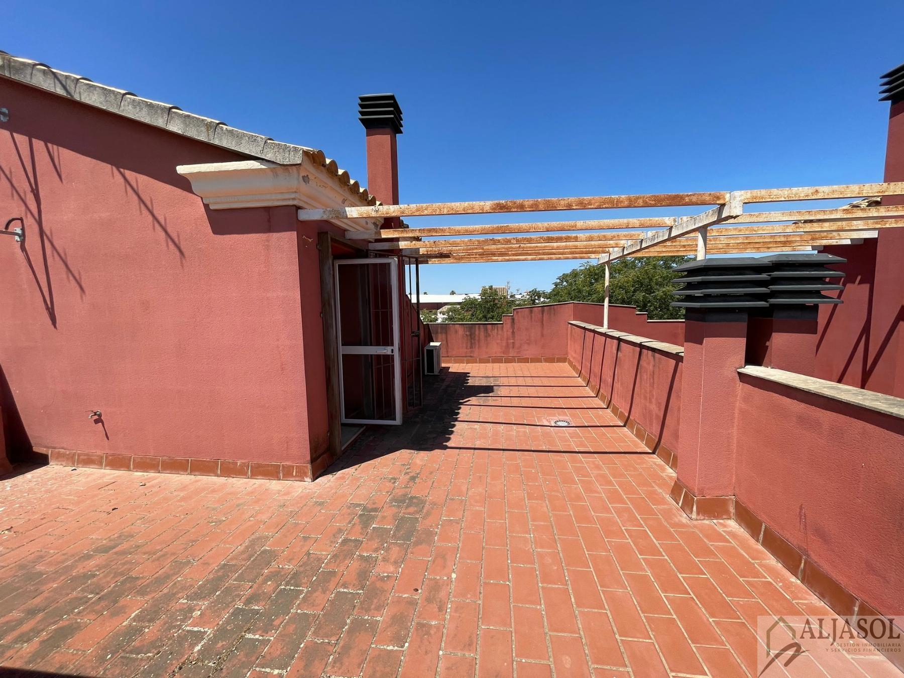 For sale of house in Bollullos de la Mitación
