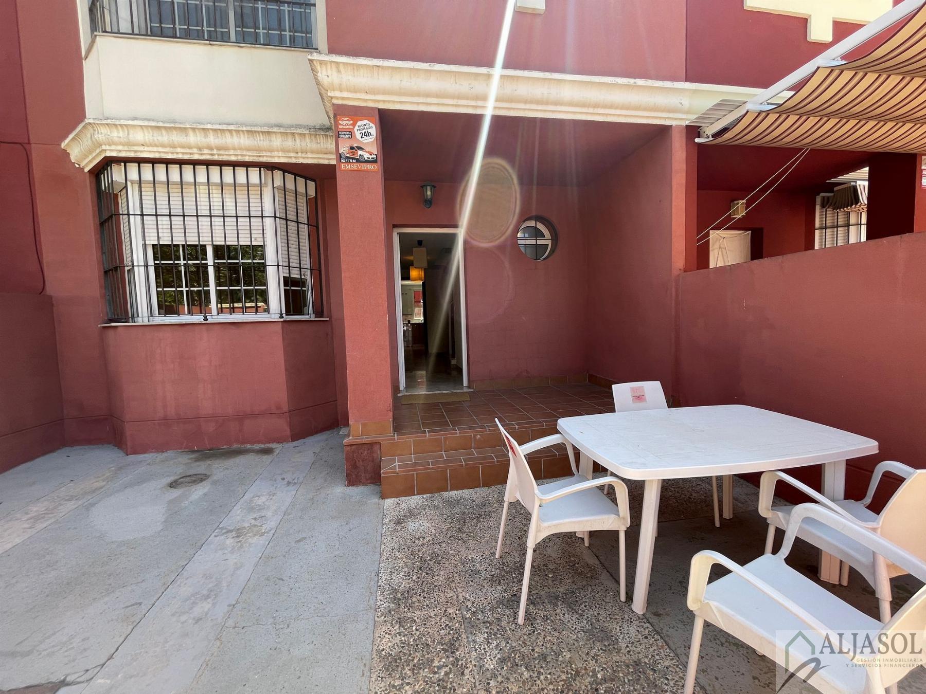 For sale of house in Bollullos de la Mitación