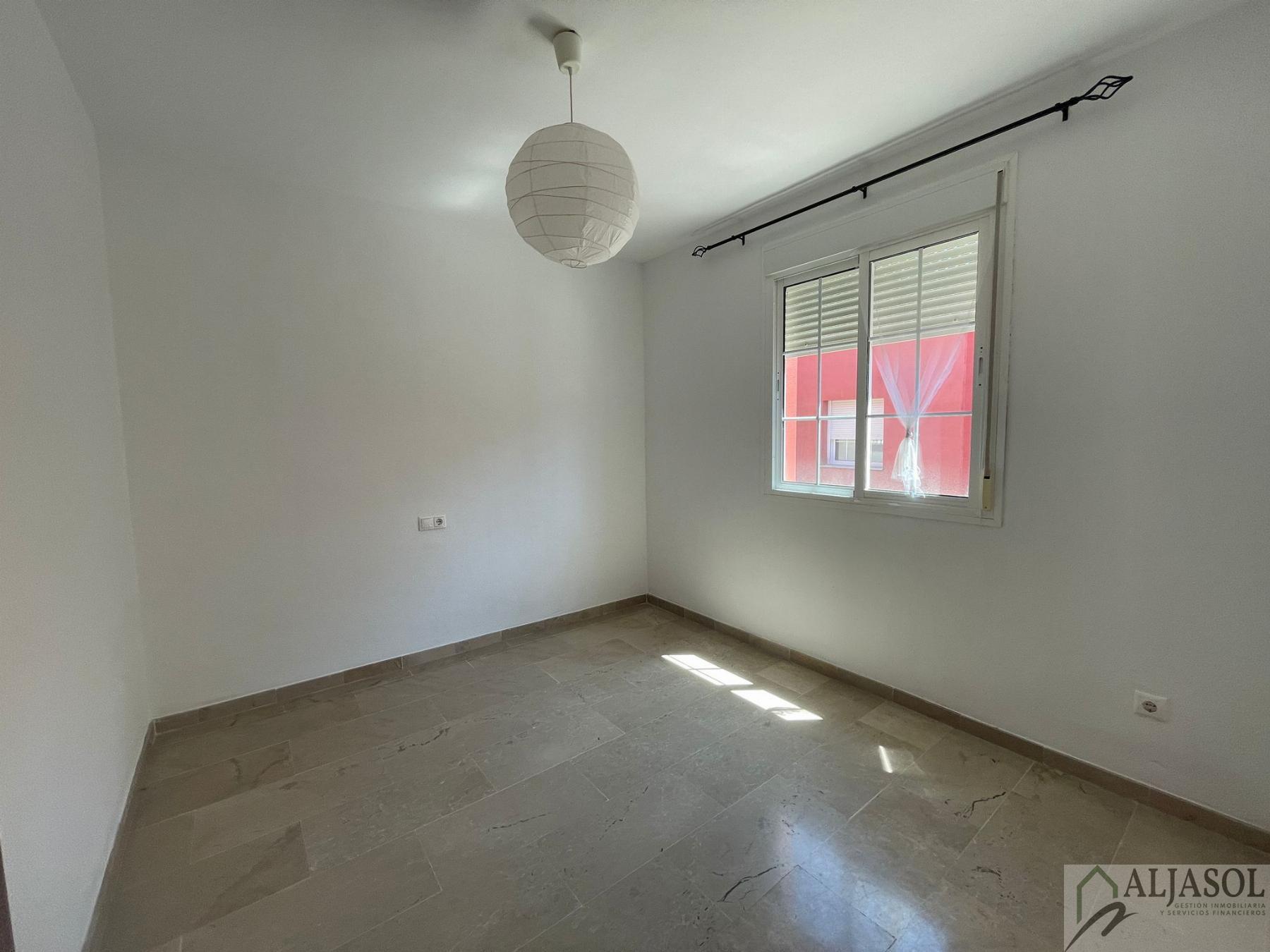 For sale of house in Bollullos de la Mitación