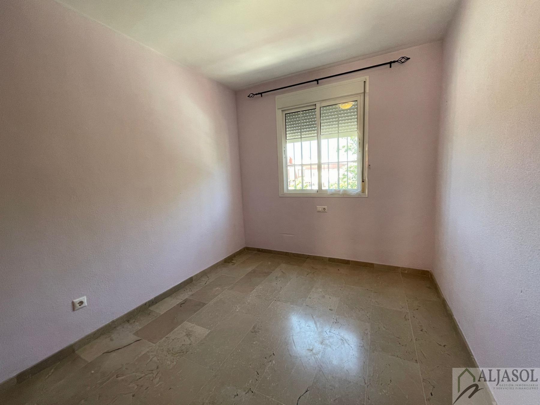 For sale of house in Bollullos de la Mitación