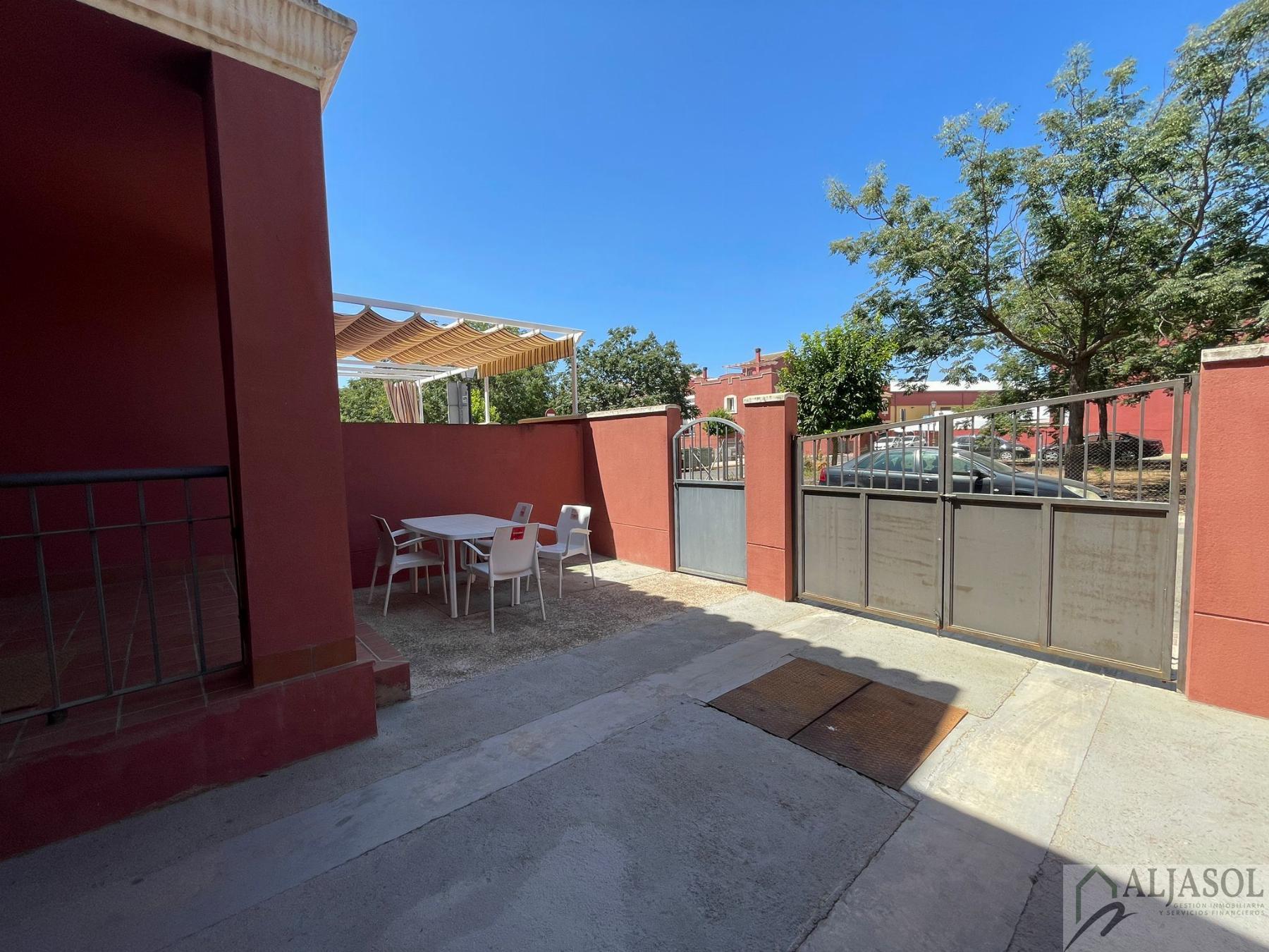 For sale of house in Bollullos de la Mitación
