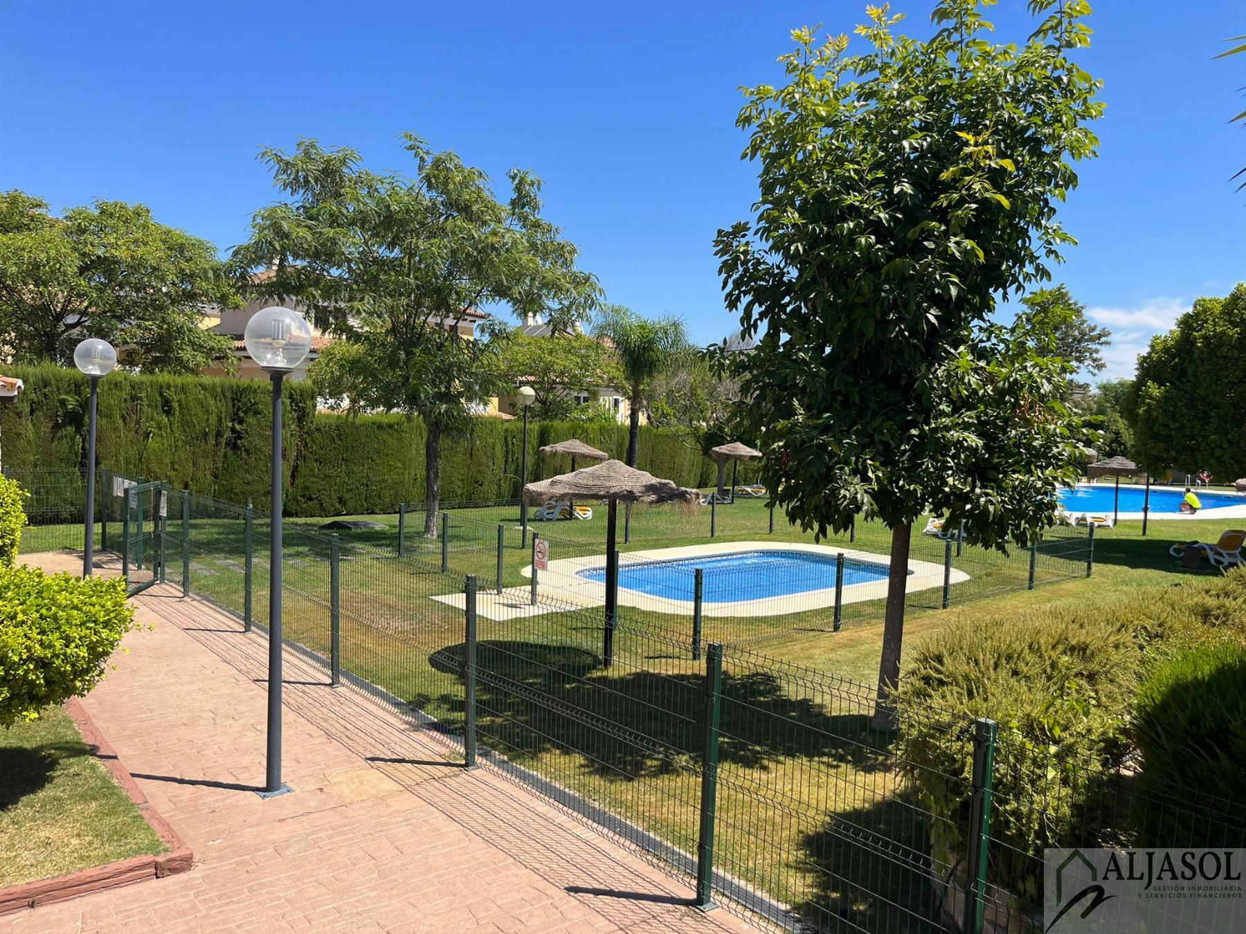 For sale of chalet in Espartinas