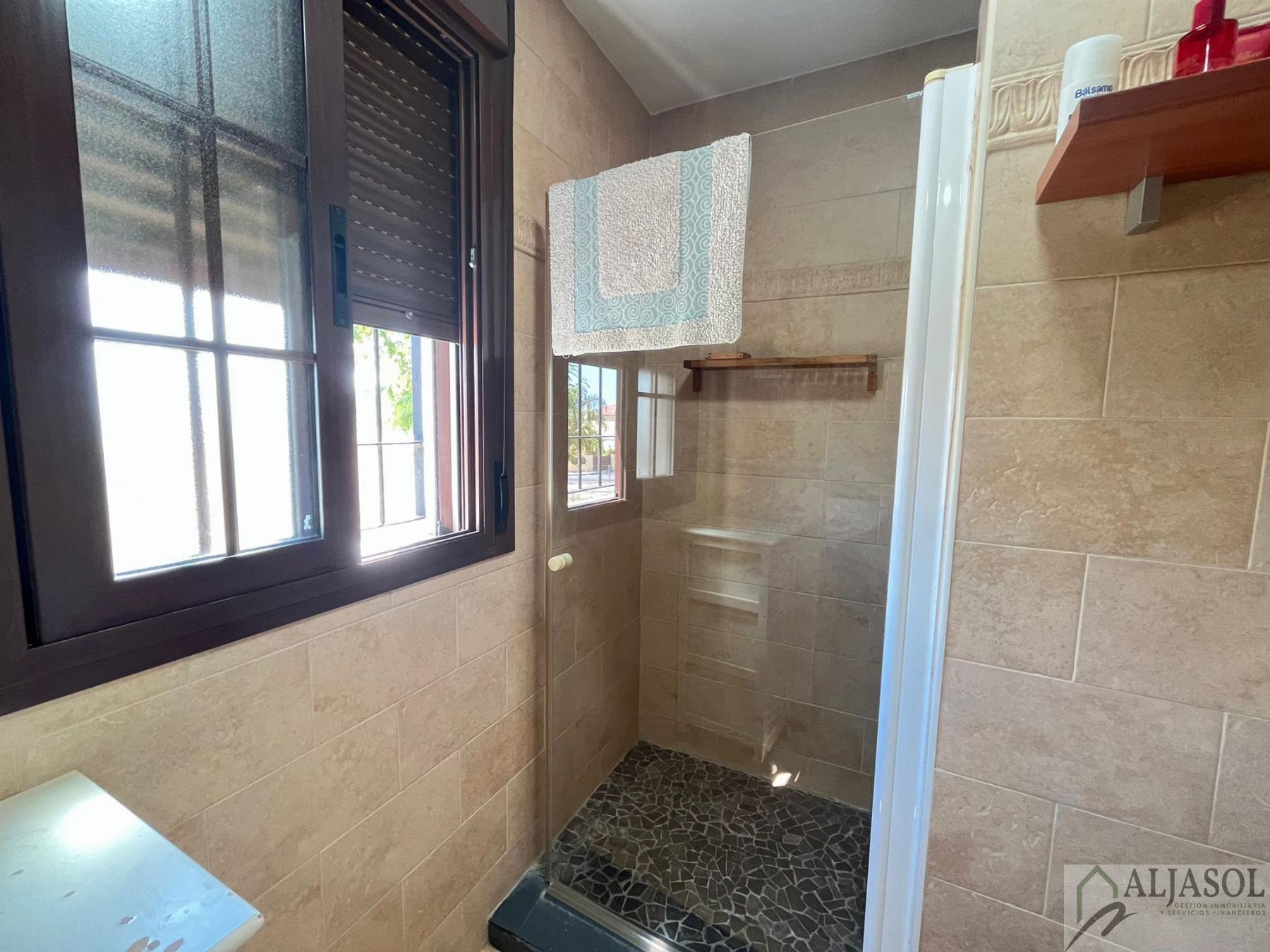 For sale of chalet in Espartinas