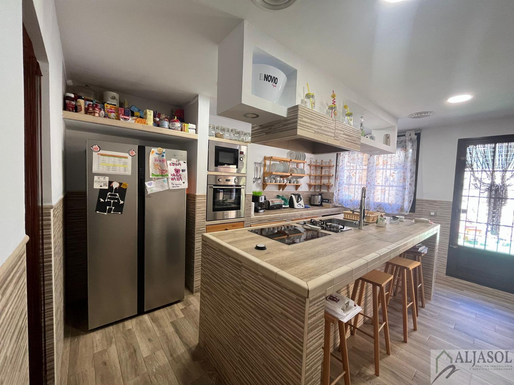 For sale of chalet in Espartinas