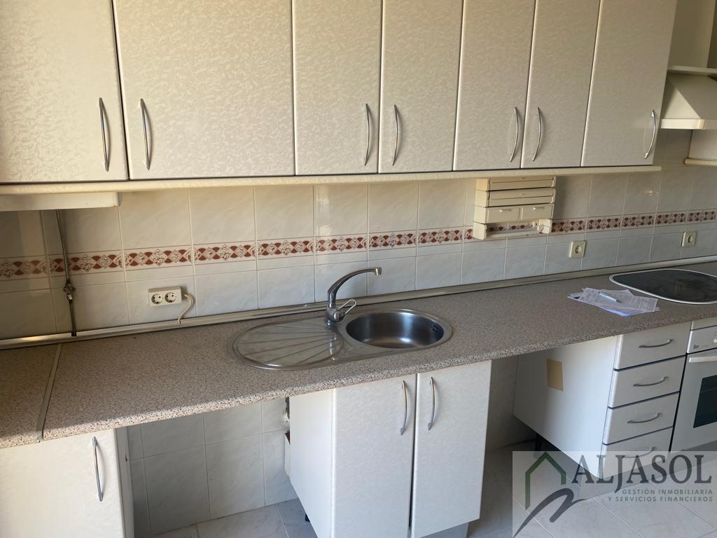 For sale of house in Olivares