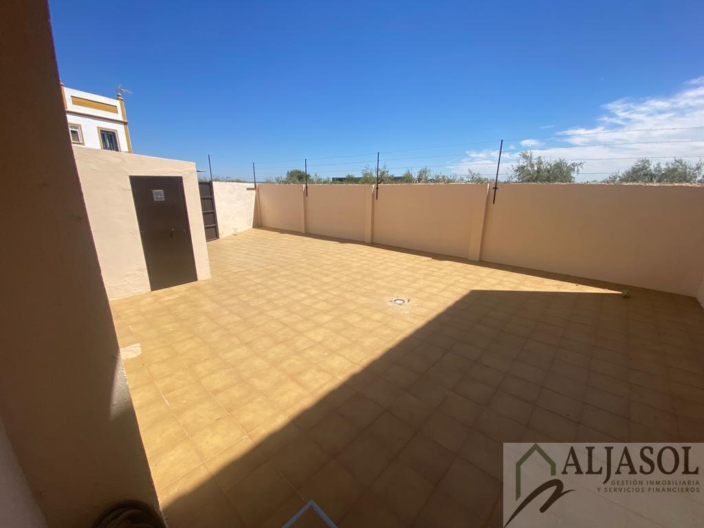 For sale of house in Olivares