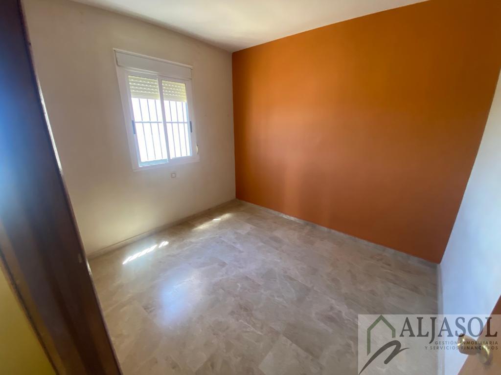 For sale of house in Olivares