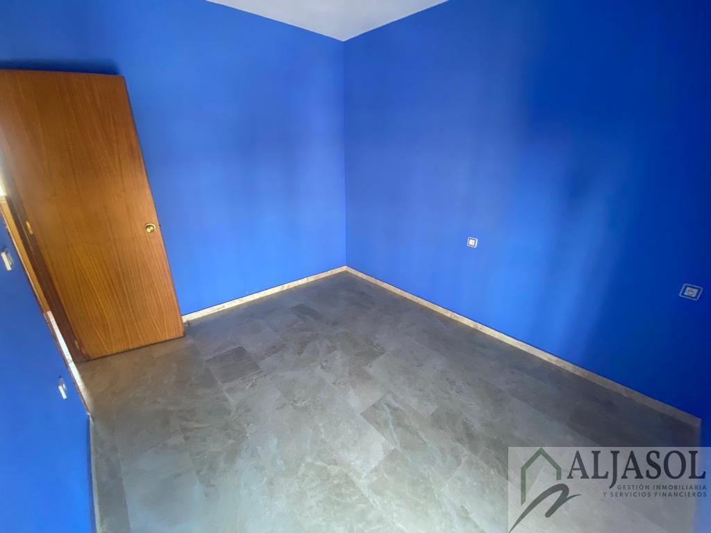 For sale of house in Olivares
