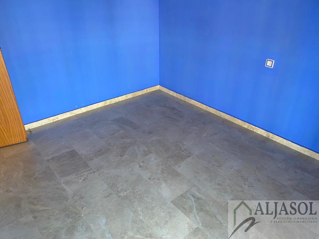 For sale of house in Olivares