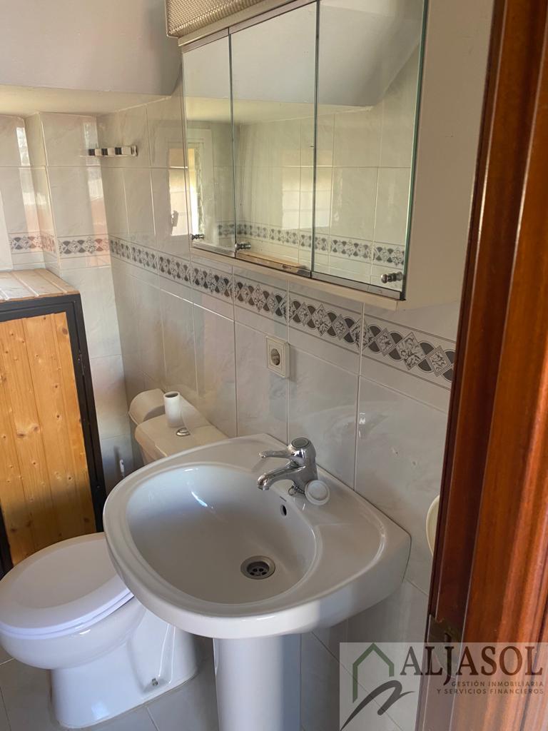 For sale of house in Olivares