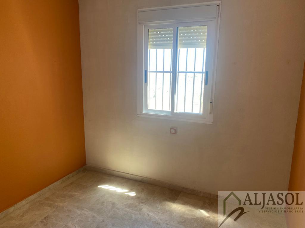 For sale of house in Olivares