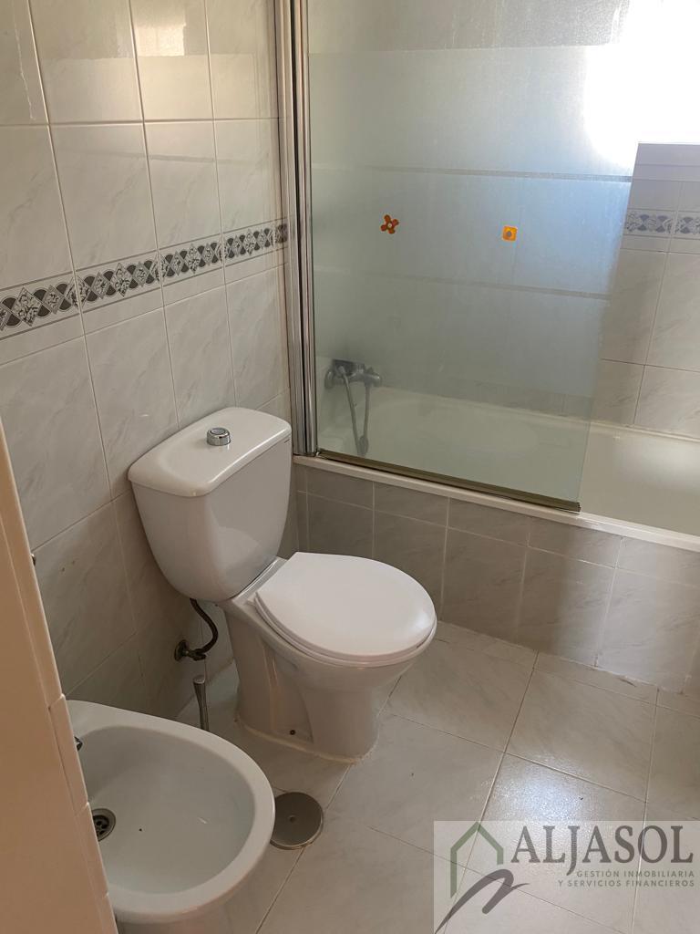 For sale of house in Olivares