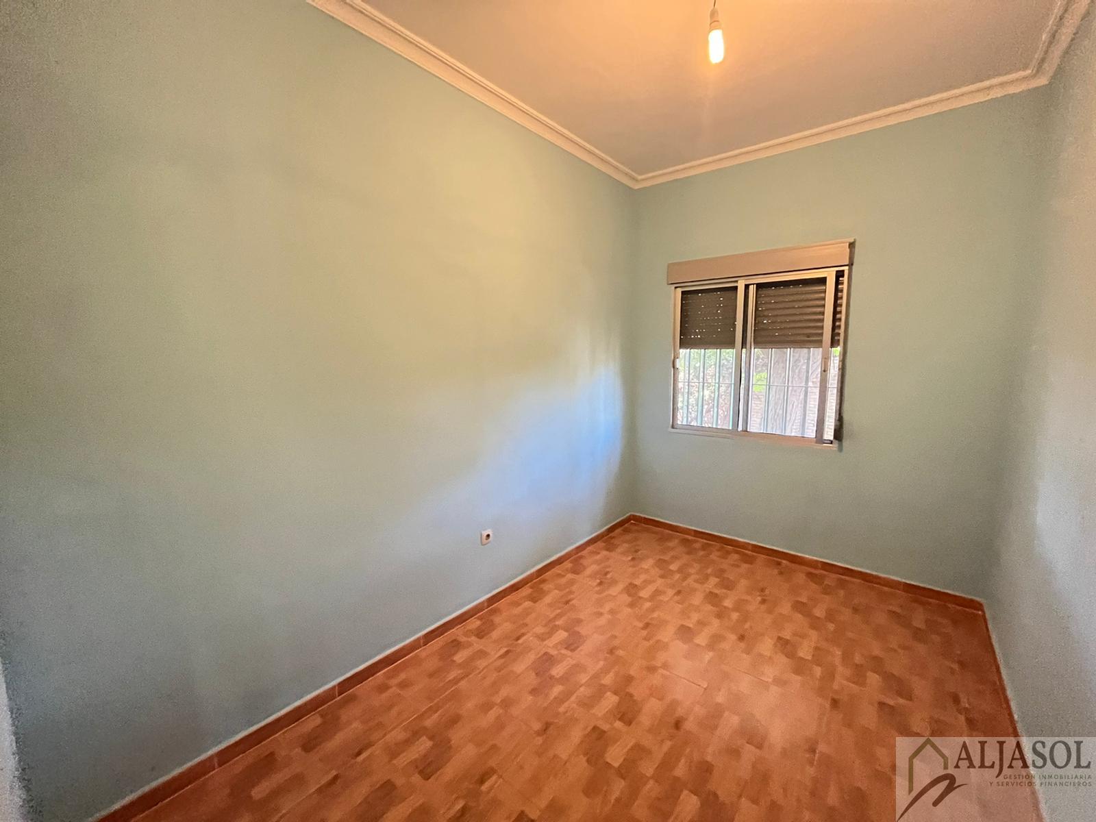 For sale of chalet in Valencina de la Concepción