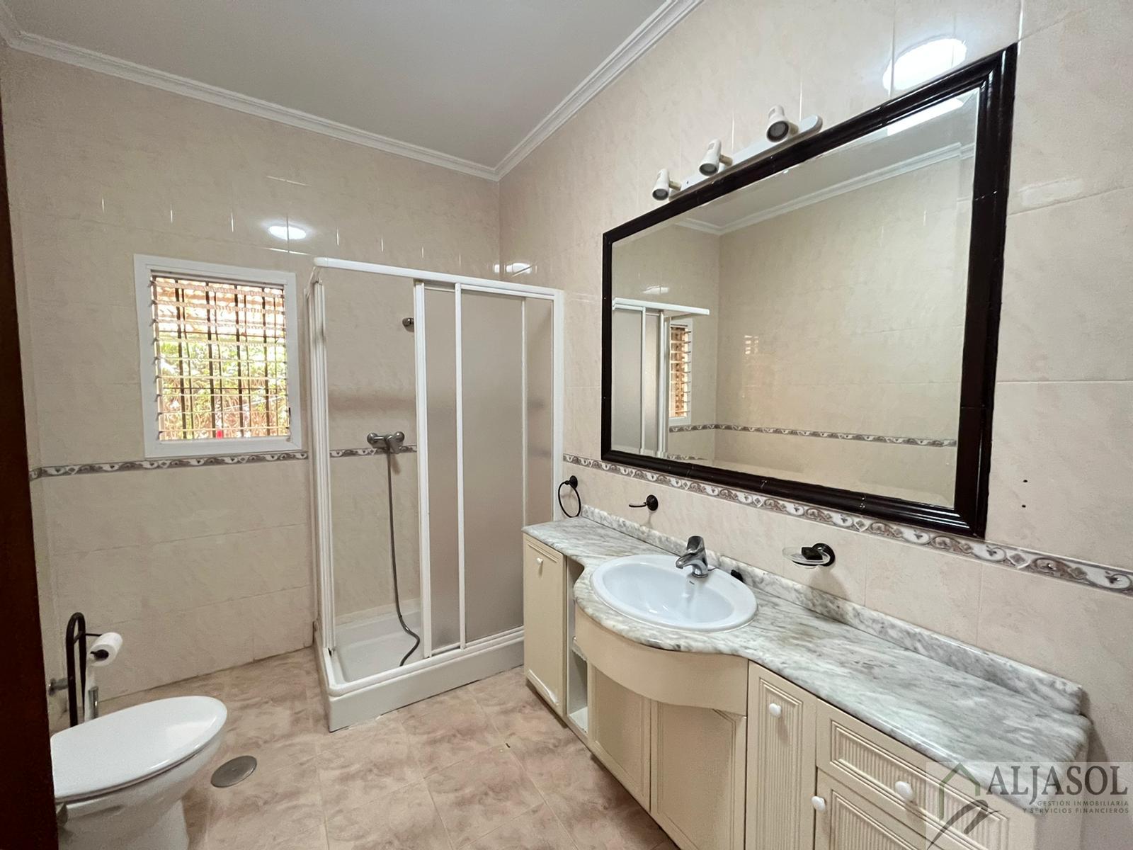 For sale of chalet in Valencina de la Concepción