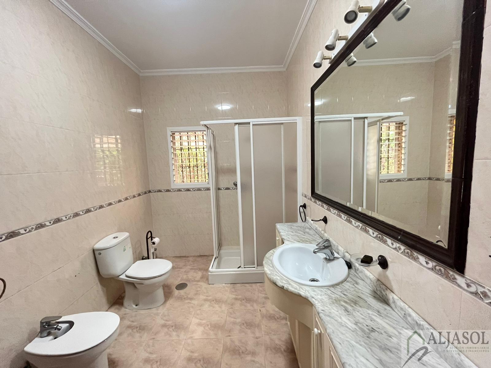 For sale of chalet in Valencina de la Concepción