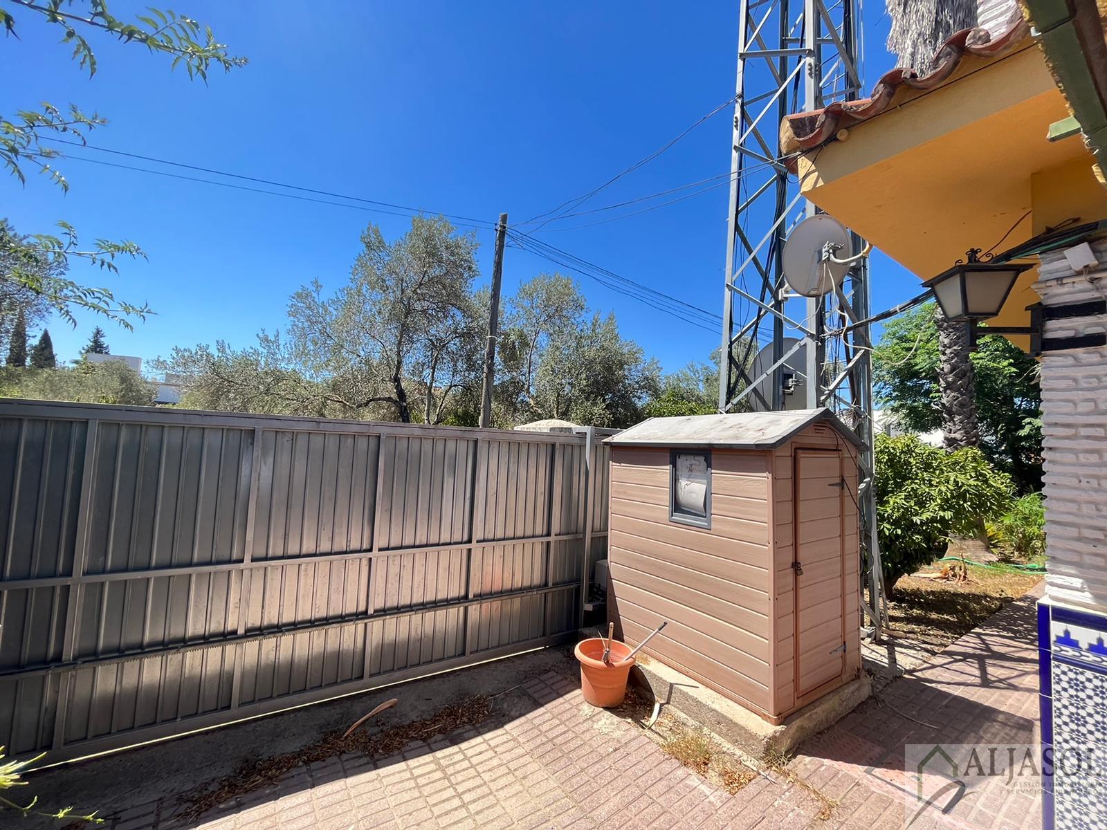 For sale of chalet in Valencina de la Concepción