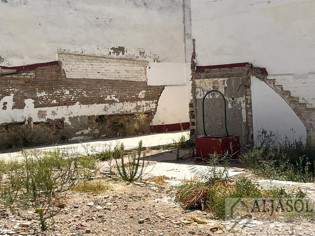 For sale of land in Bormujos