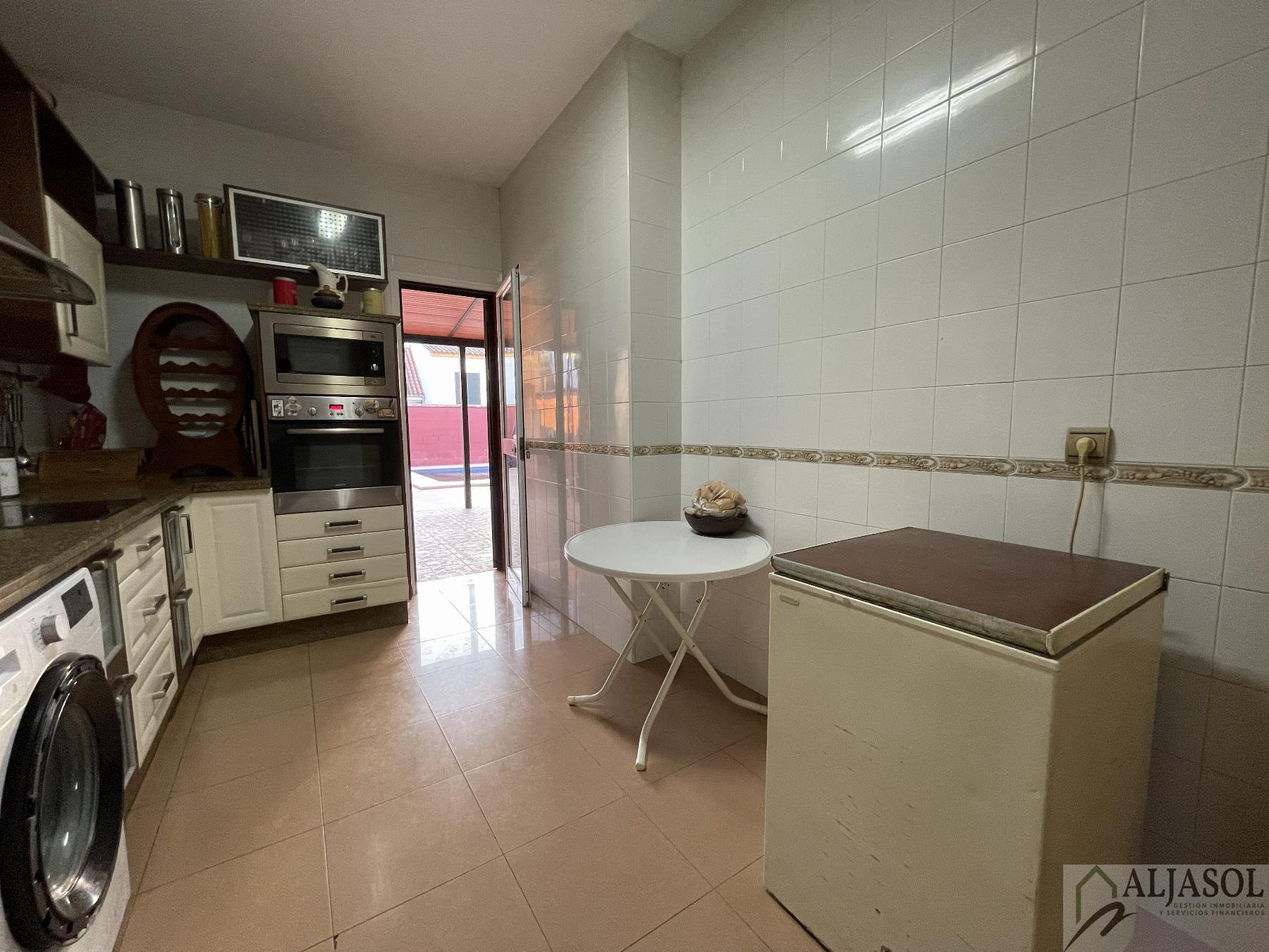 For sale of house in Valencina de la Concepción