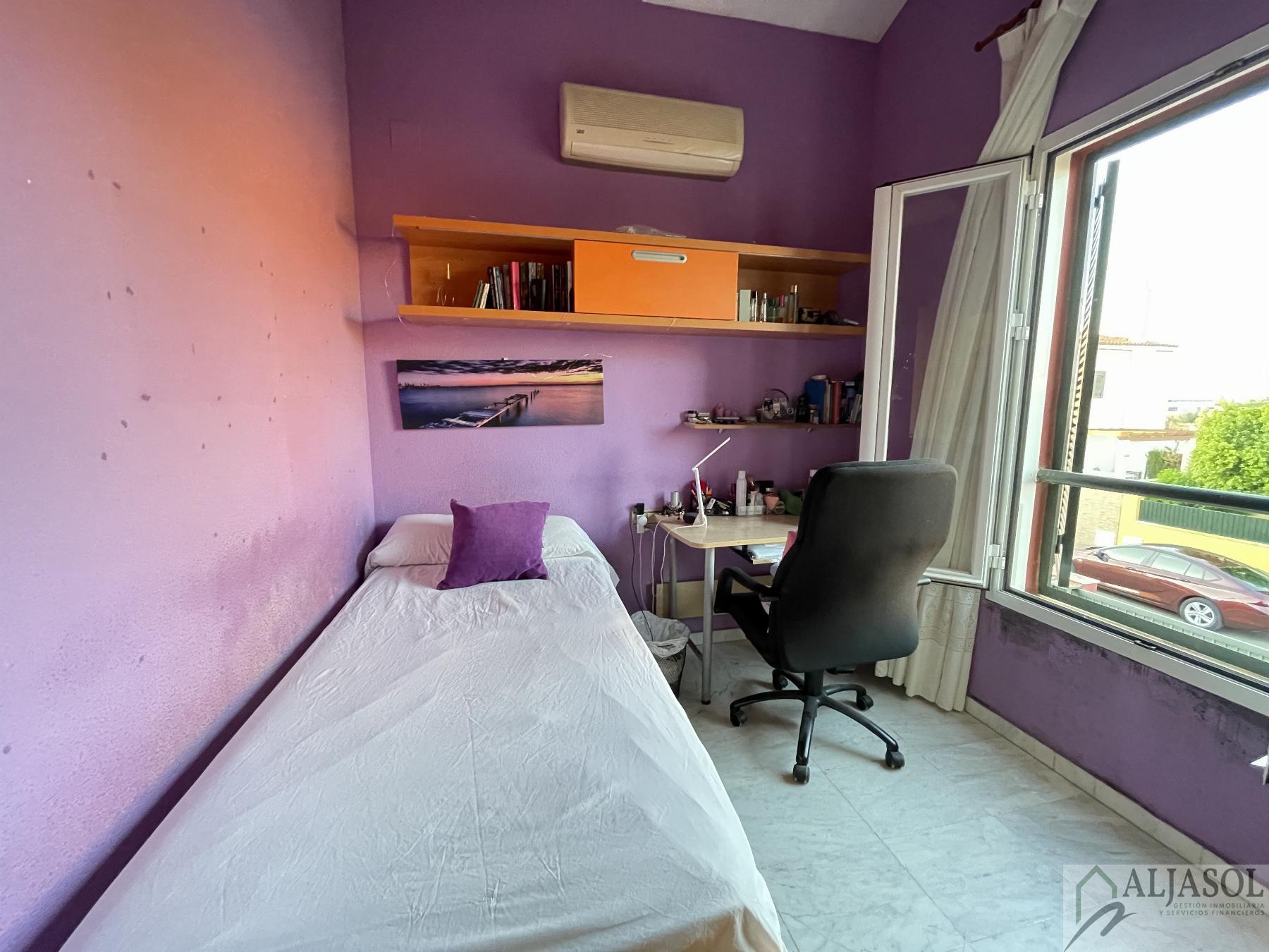 For sale of house in Valencina de la Concepción