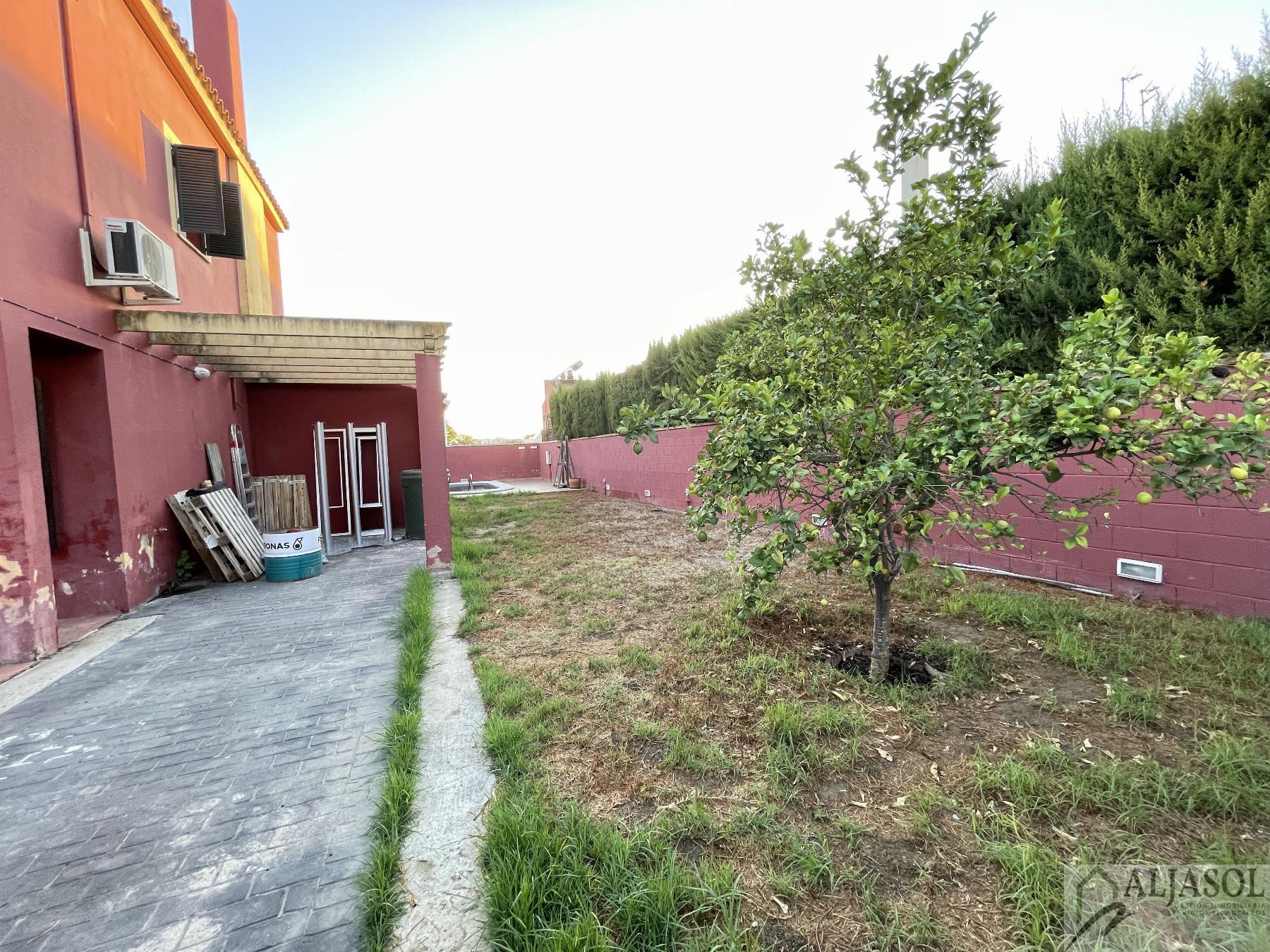 For sale of house in Valencina de la Concepción