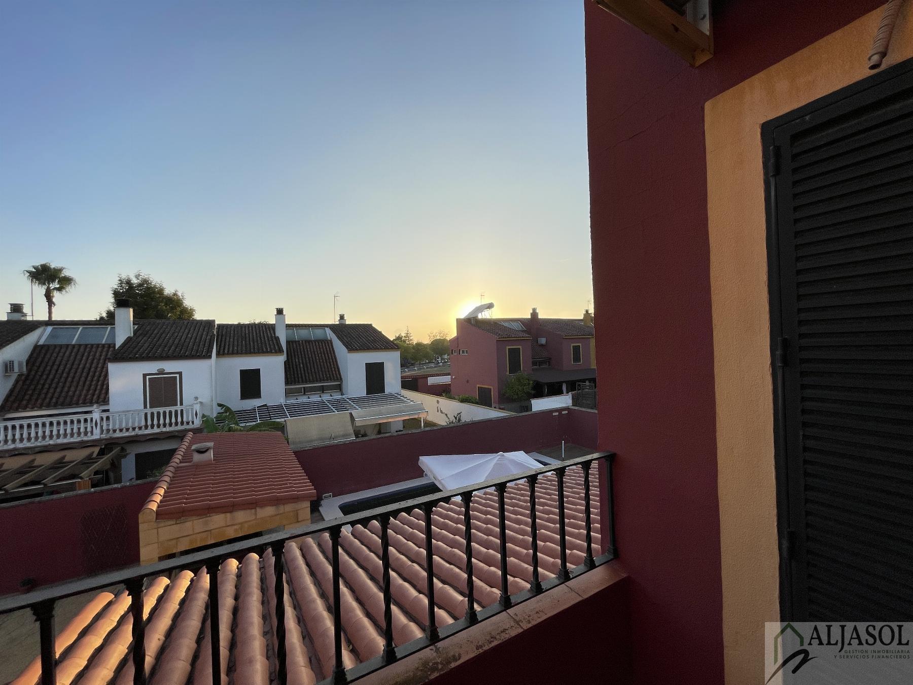 For sale of house in Valencina de la Concepción