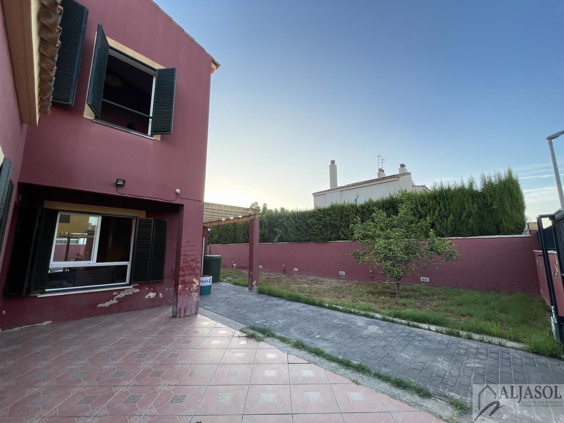 For sale of house in Valencina de la Concepción