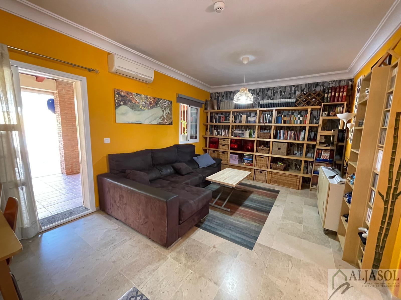 For sale of house in Bormujos