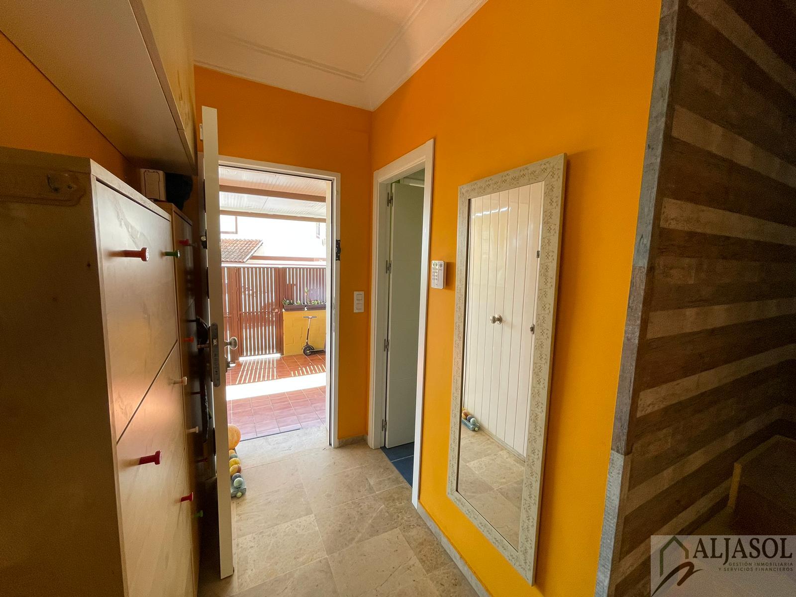 For sale of house in Bormujos