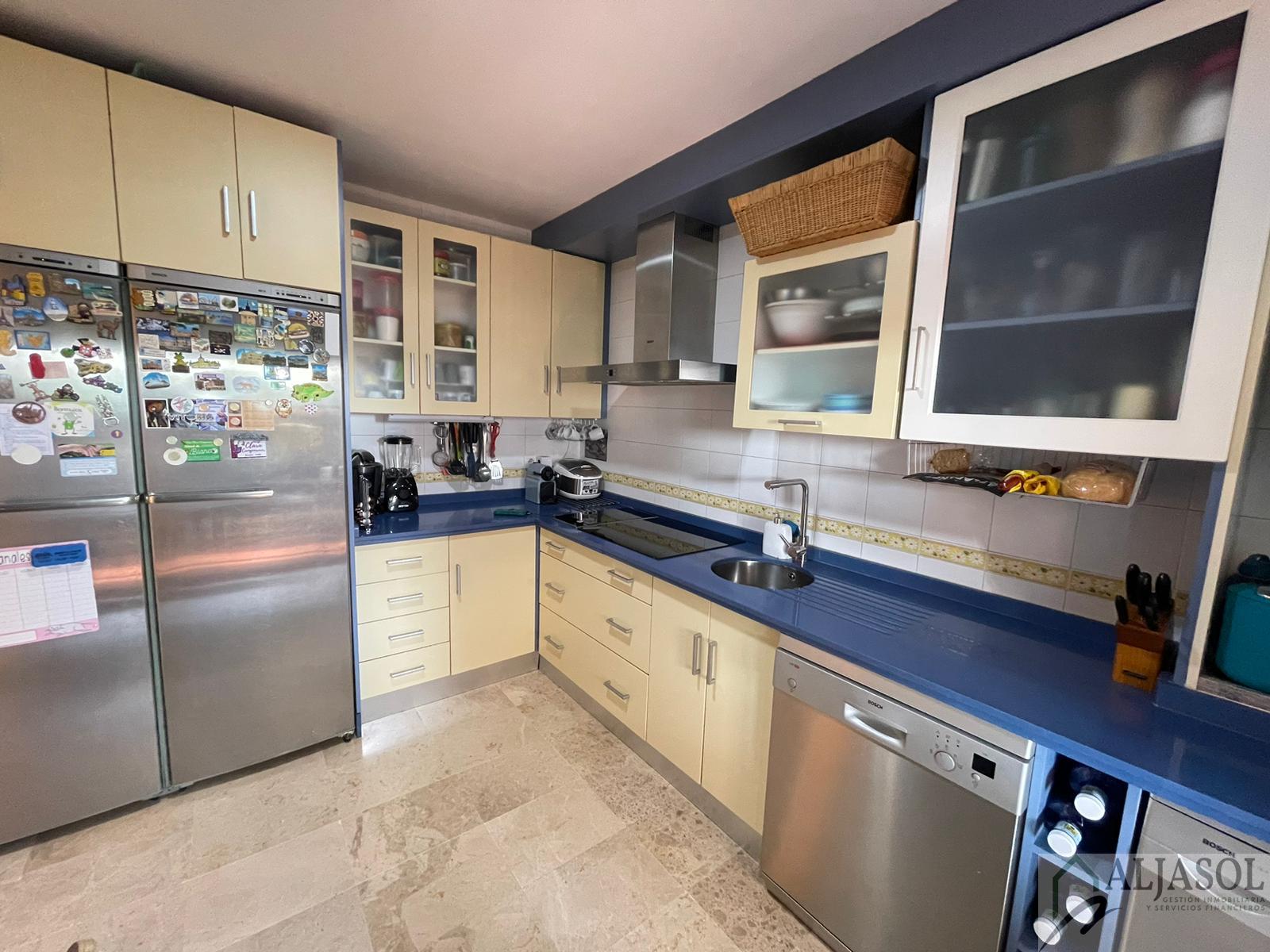 For sale of house in Bormujos