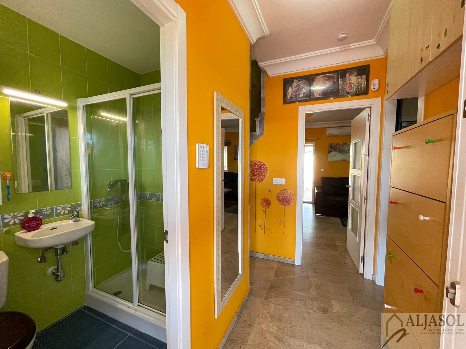 For sale of house in Bormujos