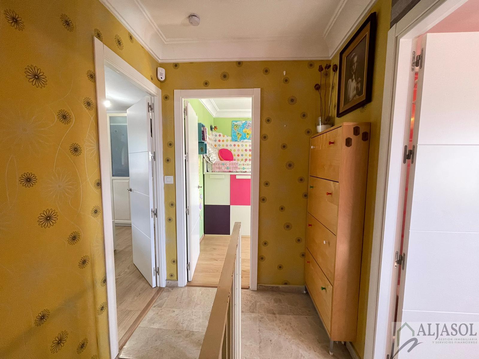 For sale of house in Bormujos
