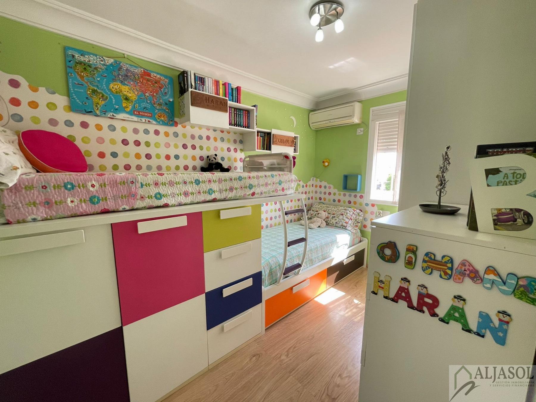 For sale of house in Bormujos